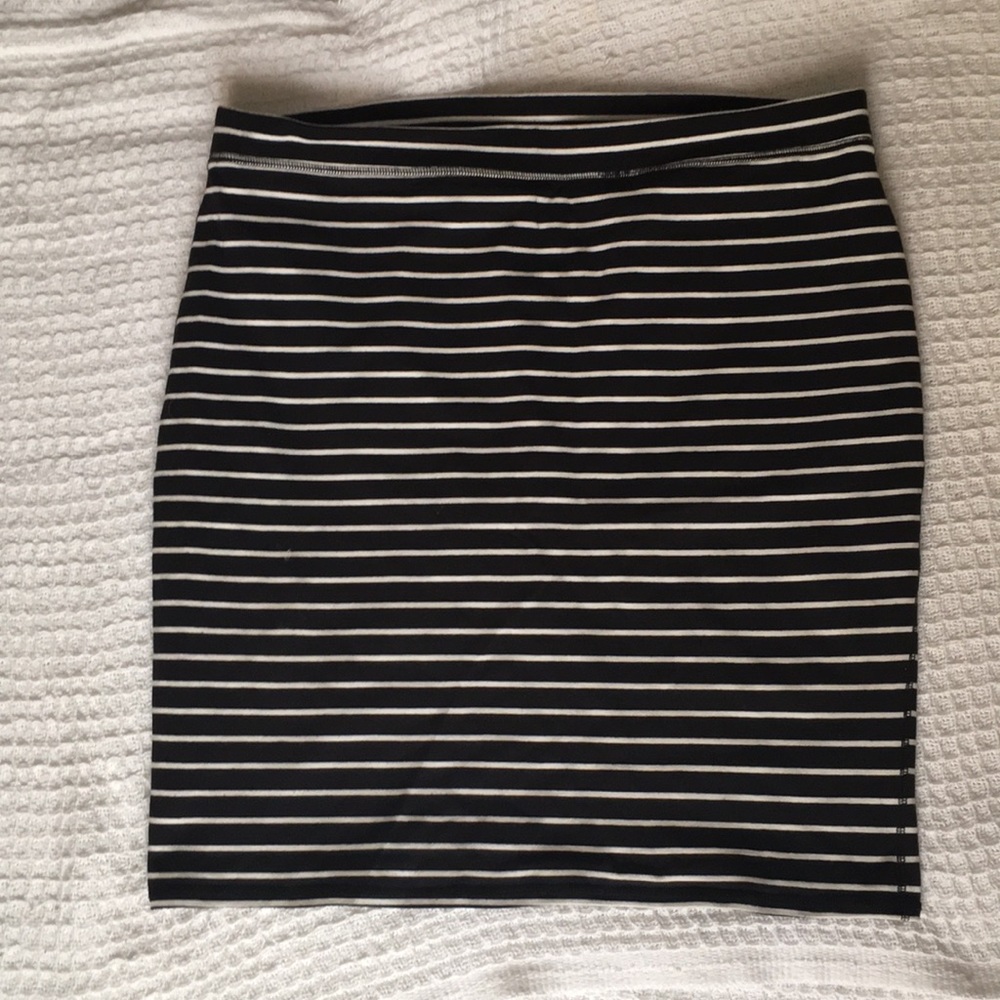 Cotton, stretchy pencil skirt